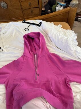 Cropped Hot Pink Half-Zip lululemon scuba